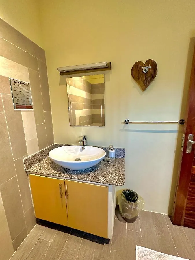 Seaside Self Catering Apartment Anse Royale