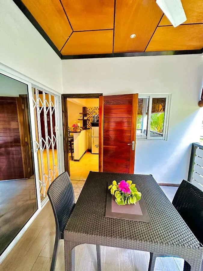Seaside Self Catering Apartment Anse Royale